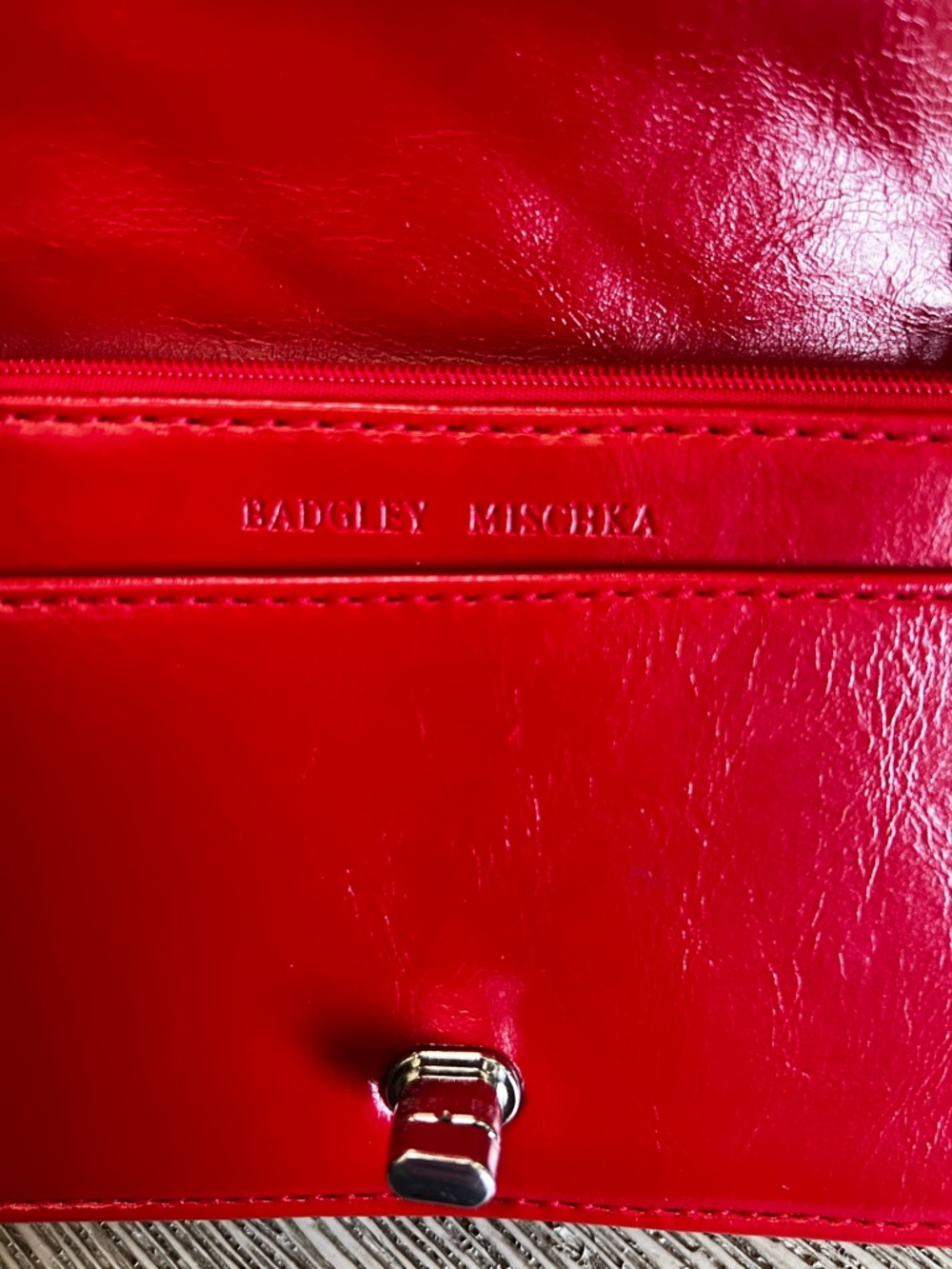 Badgley Mischka Red Quilted Chain Crossbody Bag EUC - Picture 9 of 13